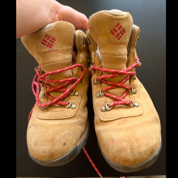 Columbia Tan/ Brown Hiking Boots - Picture 5 of 6
